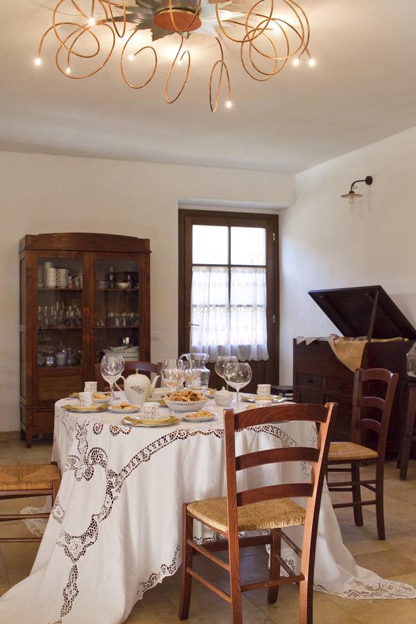 Agriturismo Santa Caterina Castelnuovo di Val di Cecina Bagian luar foto