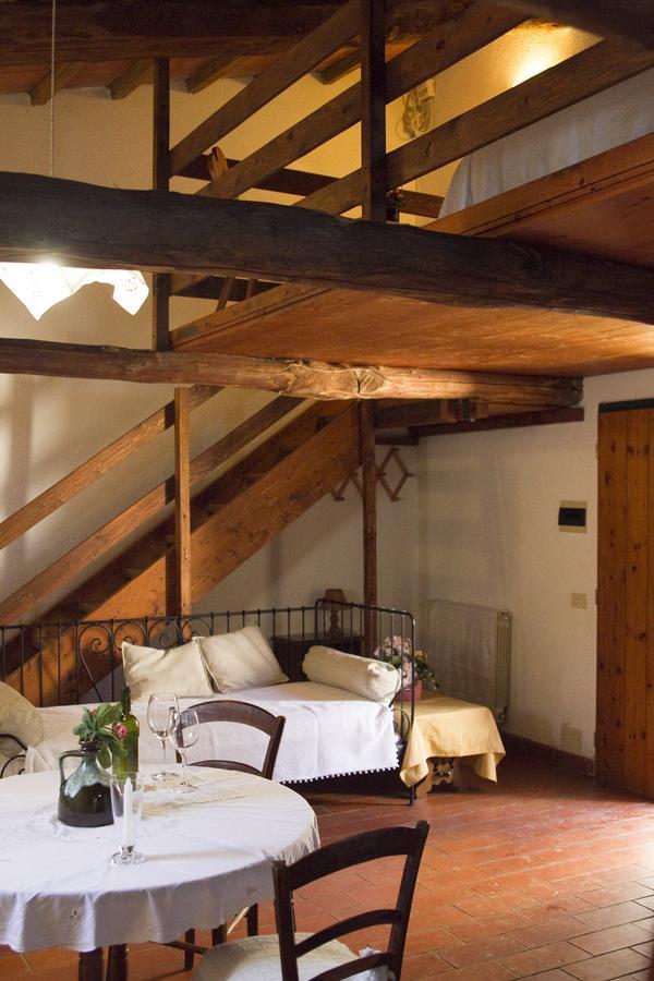 Agriturismo Santa Caterina Castelnuovo di Val di Cecina Ruang foto
