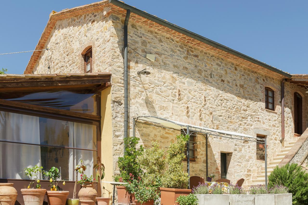 Agriturismo Santa Caterina Castelnuovo di Val di Cecina Bagian luar foto